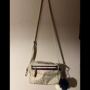 Tommy Hilfiger Crossbody Bag